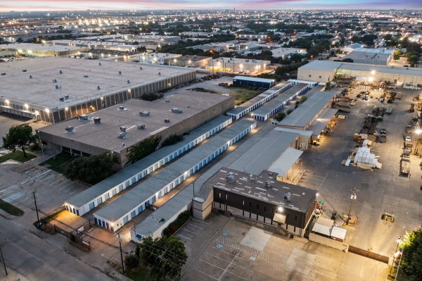 Storage Units at US Storage Centers - Dallas Willowbrook Rd - 2601 Willowbrook Road