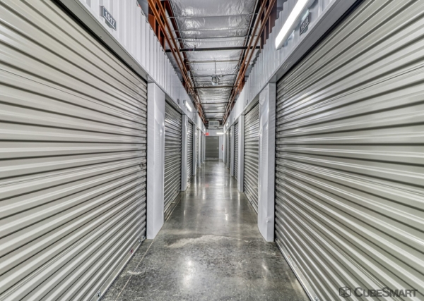 Facility photo: //images.sparefoot.com/medium/233912686f94ceacb42.jpg