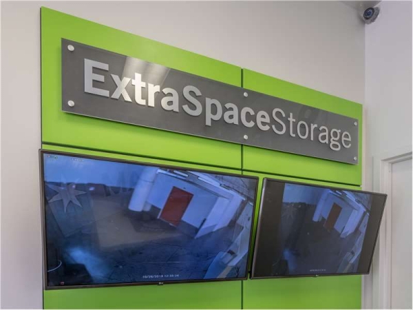 Storage Units at Extra Space Storage - 8884 - Bronx - Wales Ave - 359 Wales Avenue