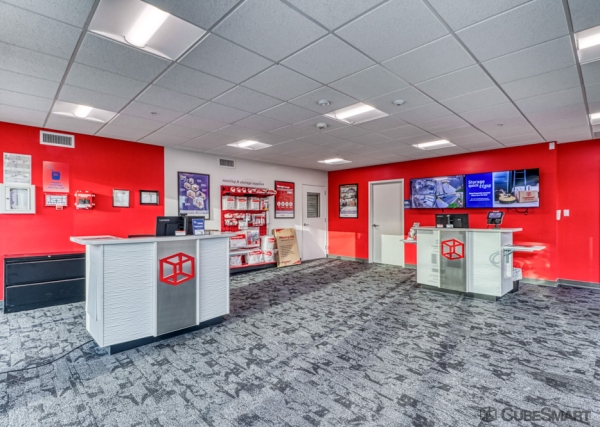 Facility photo: //images.sparefoot.com/medium/23400969f59bbc3d215.jpg
