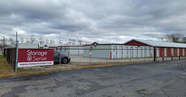 Facility photo: //images.sparefoot.com/medium/2340276880d50c438d1.jpg