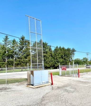 Facility photo: //images.sparefoot.com/medium/2340276880d5c3a3db4.jpg