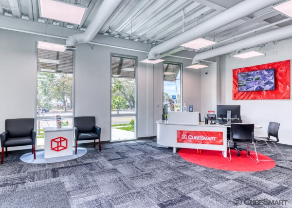 Facility photo: //images.sparefoot.com/medium/2340486883342487608.jpg
