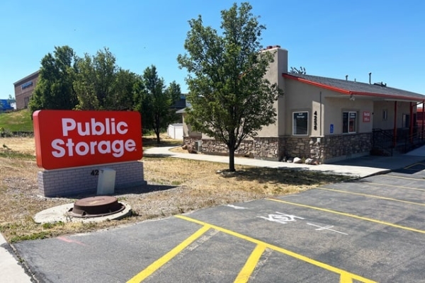 Facility photo: //images.sparefoot.com/medium/234073688e1057e976e.jpg