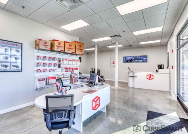 Storage Units at CubeSmart Self Storage FL Winter Garden Tomyn Blvd - 1159 Tomyn Boulevard