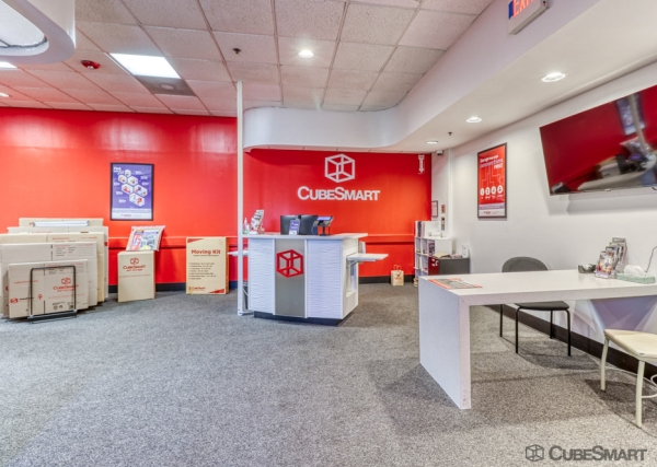 Facility photo: //images.sparefoot.com/medium/2341446914595e60e6a.jpg