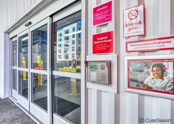 Facility photo: //images.sparefoot.com/medium/2341466975eec99f689.jpg