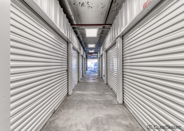 Facility photo: //images.sparefoot.com/medium/2342126a33ae08b0cd5.jpg
