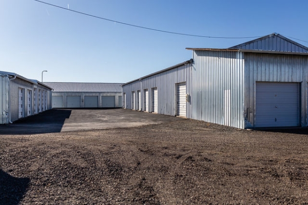 Facility photo: //images.sparefoot.com/medium/234303688280a3b67e1.jpg