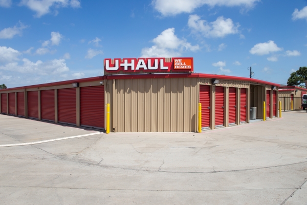 Storage Units at Avid Storage - Rodd Field - 1951 Rodd Field Road