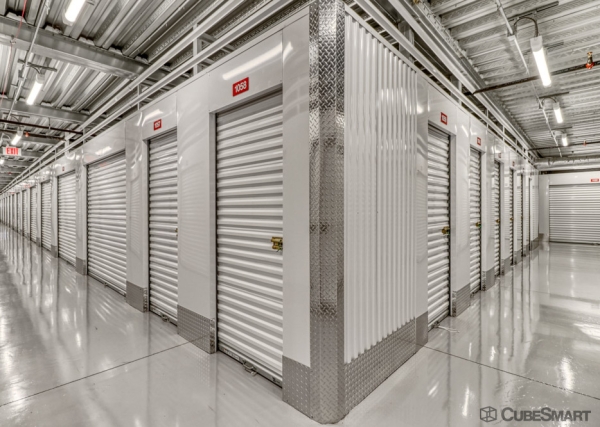 Facility photo: //images.sparefoot.com/medium/234402686f6fd2b3c0d.jpg