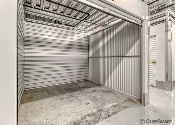 Facility photo: //images.sparefoot.com/medium/234402686f6fd492af4.jpg
