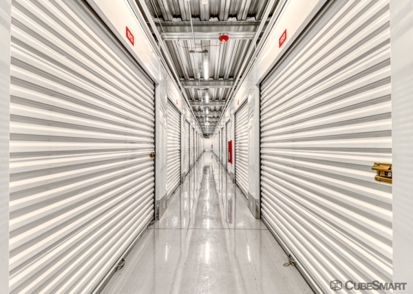 Facility photo: //images.sparefoot.com/medium/234402688336d25620a.jpg