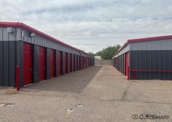 Storage Units at CubeSmart Self Storage - Central Avenue Northwest - 4821 Central Avenue Northwest