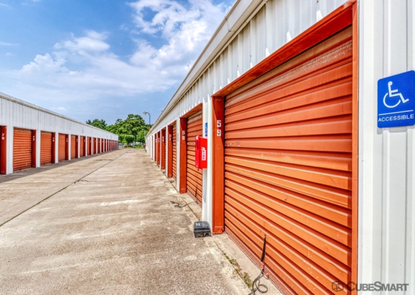 Storage Units at CubeSmart Self Storage - Tower Oaks - 10615 Tower Oaks Boulevard