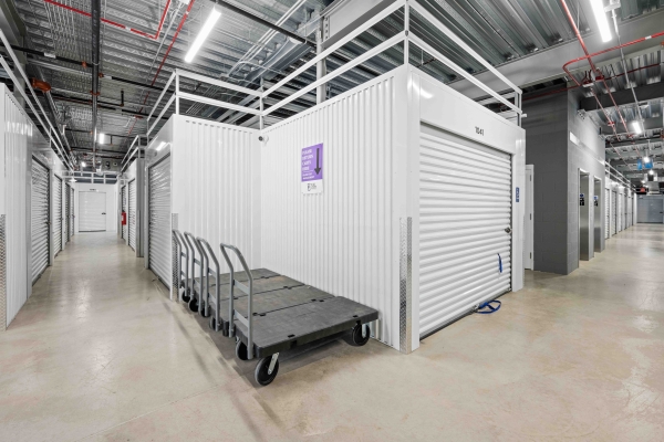 Facility photo: //images.sparefoot.com/medium/234517689ddeb0c15f8.jpg