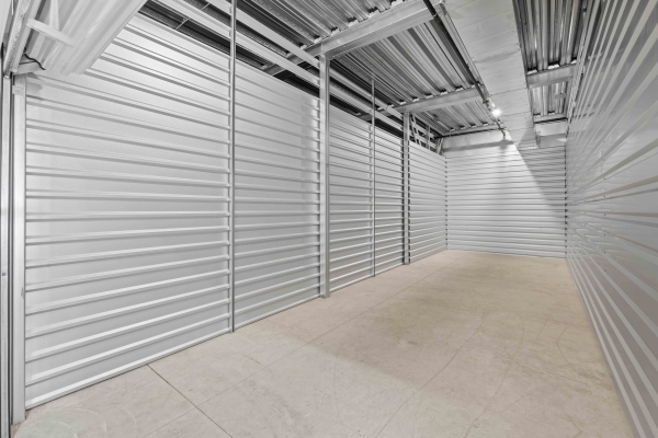 Facility photo: //images.sparefoot.com/medium/234517689ddebd2e056.jpg