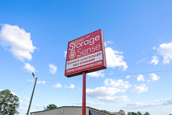 Facility photo: //images.sparefoot.com/medium/23453769432120160b9.jpg