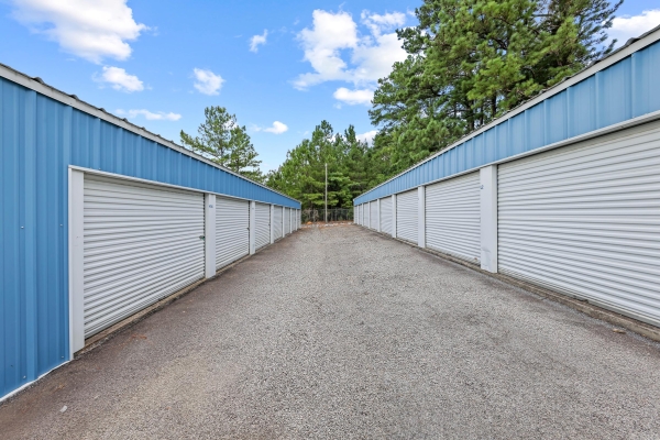 Facility photo: //images.sparefoot.com/medium/2345376943212624329.jpg