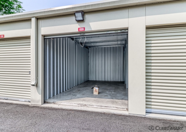 Facility photo: //images.sparefoot.com/medium/234580686f644ecdbe9.jpg