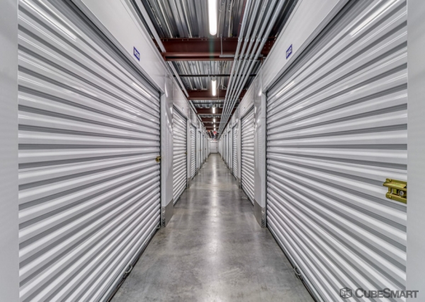 Facility photo: //images.sparefoot.com/medium/234581686f85171e5cd.jpg