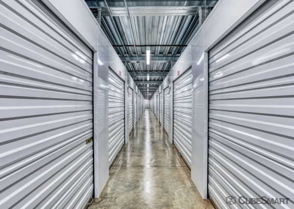 Facility photo: //images.sparefoot.com/medium/234601685ce602b6df0.jpg