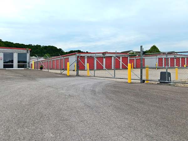 Storage Units at Storage Rentals of America - Festus - 902 McNutt School Rd - 902 McNutt School Road