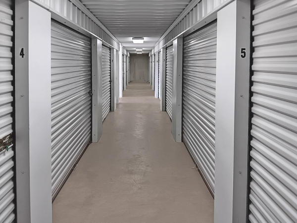 Storage Units at Storage Rentals of America - Festus - 902 McNutt School Rd - 902 McNutt School Road