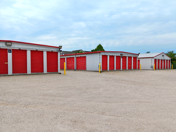 Storage Units at Storage Rentals of America - Festus - 902 McNutt School Rd - 902 McNutt School Road