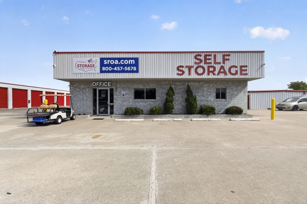 Facility photo: //images.sparefoot.com/medium/2346396a0df80230763.jpg