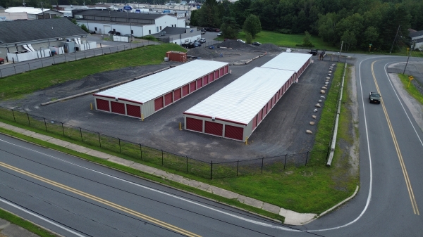 Facility photo: //images.sparefoot.com/medium/23469668a26f998ad4d.jpg