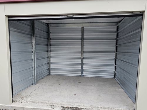 Facility photo: //images.sparefoot.com/medium/23469668a26fd1b2027.jpg
