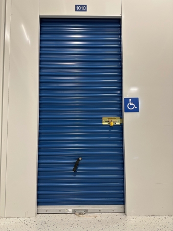 Facility photo: //images.sparefoot.com/medium/234733689784cf534ff.jpg
