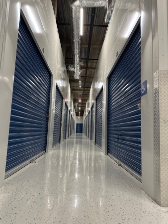 Facility photo: //images.sparefoot.com/medium/234733689784d068e50.jpg