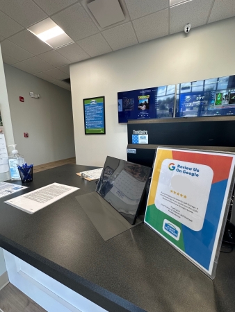 Facility photo: //images.sparefoot.com/medium/234733689b8e5fca57b.jpg