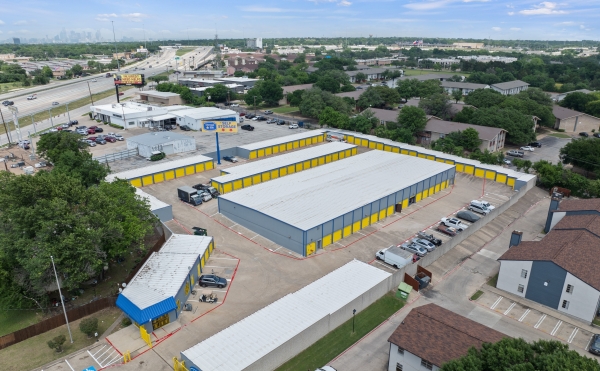 Facility photo: //images.sparefoot.com/medium/234753667f1782a731e.jpg