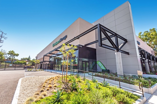 Facility photo: //images.sparefoot.com/medium/234783699430fd9cee7.jpg