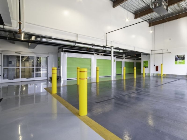 Storage Units at Extra Space Storage - 6319 - Chicago - 2850 N Ashland Ave - 2850 North Ashland Avenue