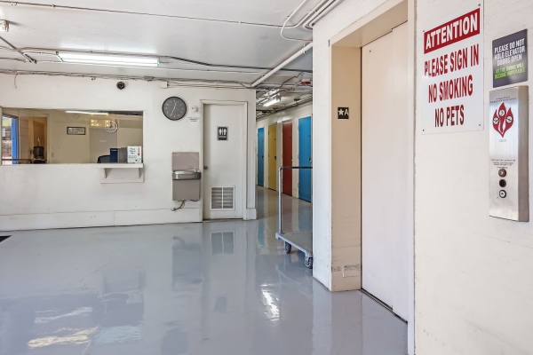 Storage Units at Extra Space Storage - 6321 - Phoenix - 11000 N Cave Creek Rd - 11000 North Cave Creek Road