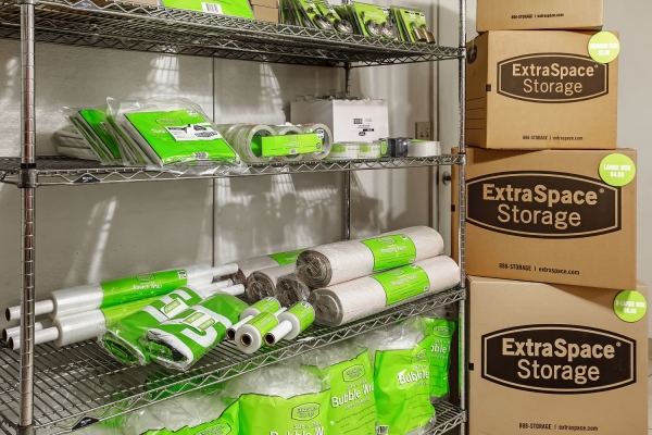 Storage Units at Extra Space Storage - 6321 - Phoenix - 11000 N Cave Creek Rd - 11000 North Cave Creek Road