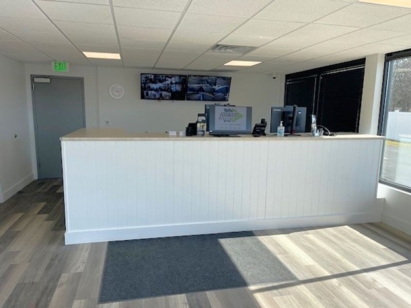 Facility photo: //images.sparefoot.com/medium/2348046797e40c0a21c.jpg