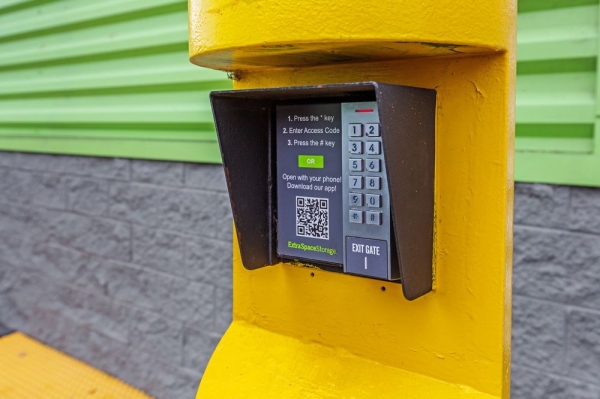 Facility photo: //images.sparefoot.com/medium/2348536994338d11518.jpg