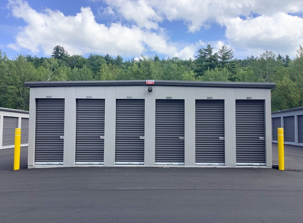 Facility photo: //images.sparefoot.com/medium/234865660595f1670e5.jpg