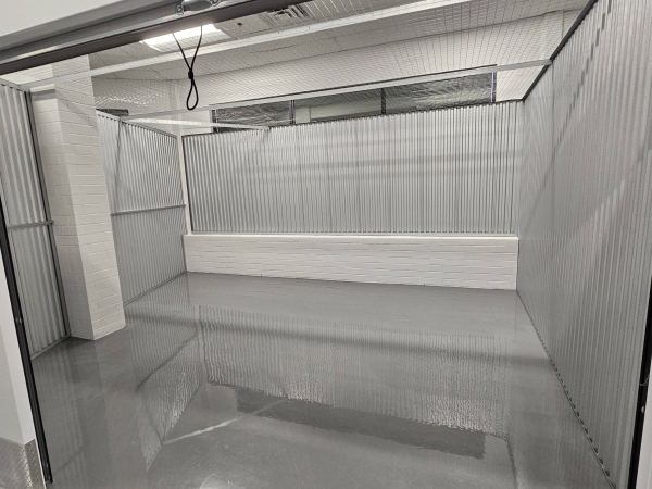 Facility photo: //images.sparefoot.com/medium/23489569406a54cb88f.jpg