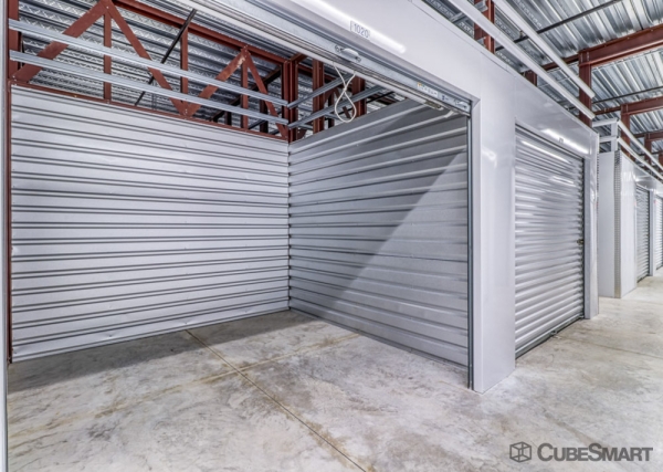 Facility photo: //images.sparefoot.com/medium/2349206883332b840ed.jpg