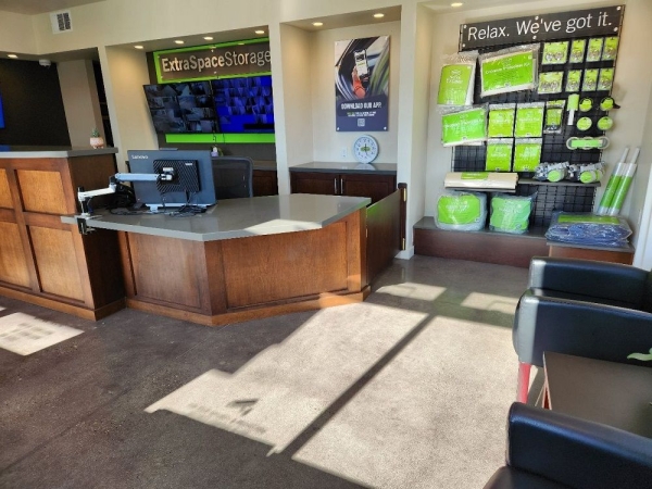 Facility photo: //images.sparefoot.com/medium/2350006994317488216.jpg