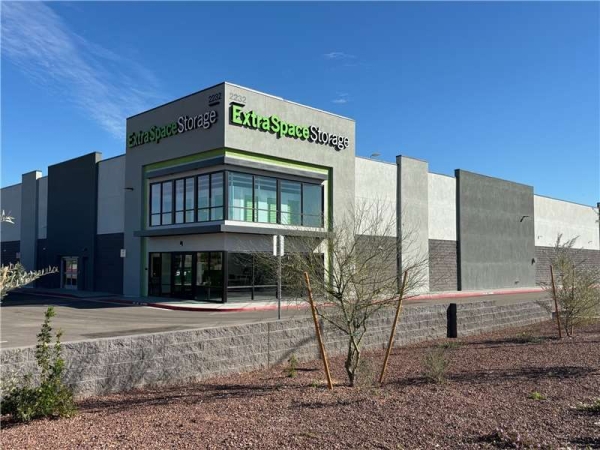 Facility photo: //images.sparefoot.com/medium/23500769943207632d5.jpg