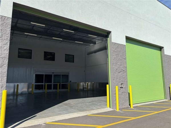 Facility photo: //images.sparefoot.com/medium/23500769943209da682.jpg