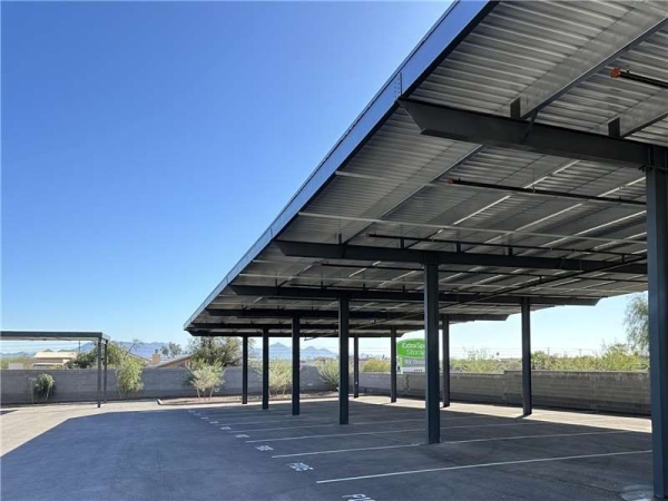 Facility photo: //images.sparefoot.com/medium/2350076994320b64de1.jpg