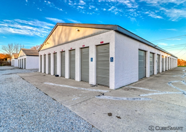 Facility photo: //images.sparefoot.com/medium/2350306979dc75748b6.jpg